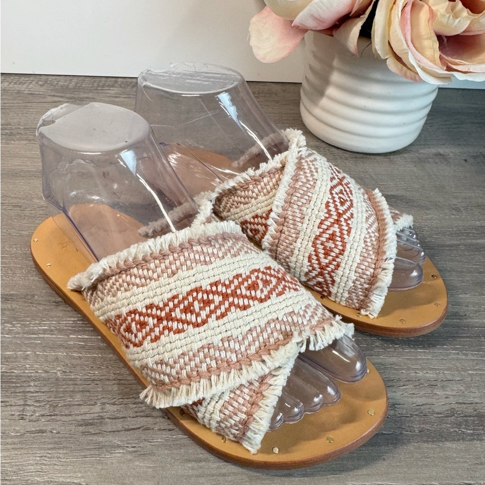 BEEK handmade Women's Slides tapestry boho size 6 EUC - Picture 6 of 13